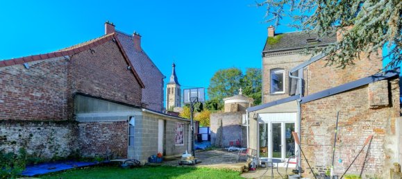 5 bedrooms House in Le Cateau-Cambresis, France No. 38670 40