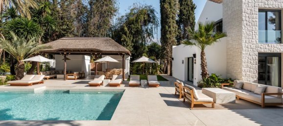 5 bedrooms Villa in Marbella, Spain No. 183891 3