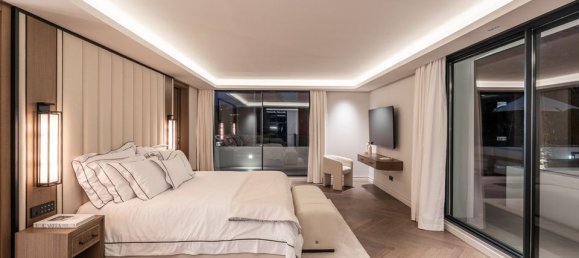 5 bedrooms Villa in Marbella, Spain No. 183891 33