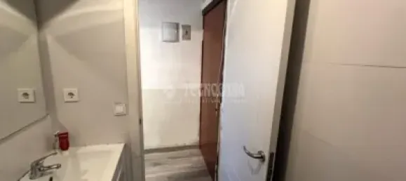 3 Schlafzimmer Wohnung in Mostoles, Spain, Nr. 135918 9