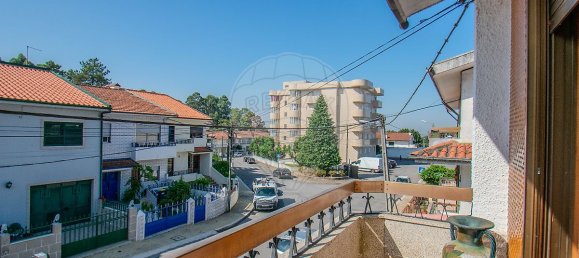 3 bedrooms House in Ermesinde, Portugal No. 30105 16