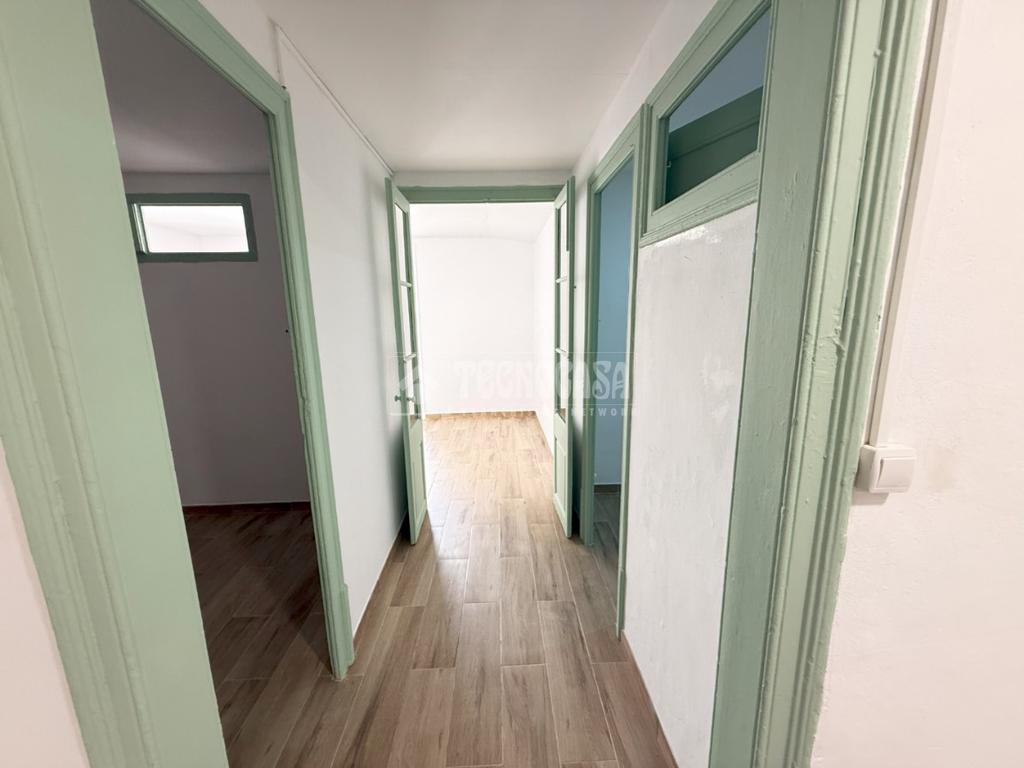3-Zimmer Wohnung in Ciutat Vella, Spain, Nr. 230418