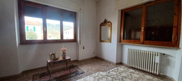 Квартира с 7 комнатами в Пистоя, Италия № 221570 21