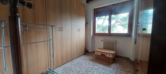 Квартира с 7 комнатами в Пистоя, Италия № 221570 18