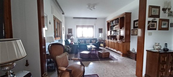 Квартира с 7 комнатами в Пистоя, Италия № 221570 14