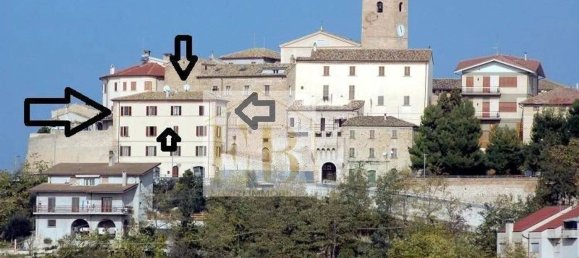 3 Schlafzimmer Wohnung in Castorano, Italy, Nr. 380423 2
