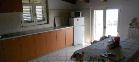 5 bedrooms Penthouse in Roseto degli Abruzzi, Italy No. 310847 13