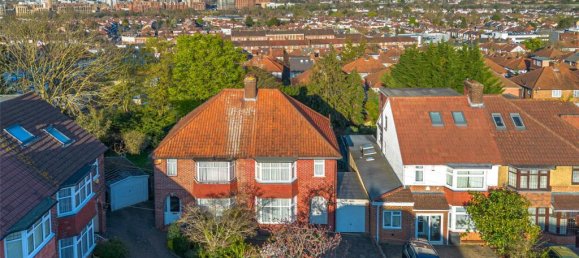 3 غرف نوم منزل في Kingsbury, United Kingdom رقم 7831 21