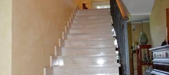 Вилла с 10 комнатами в Верчелли, Италия № 124282 15