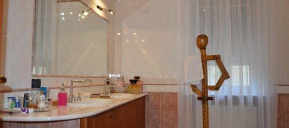 Вилла с 10 комнатами в Верчелли, Италия № 124282 13