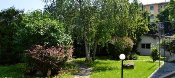 Вилла с 10 комнатами в Верчелли, Италия № 124282 2