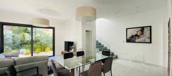 2 bedrooms Maisonette in Limassol, Cyprus No. 7589 13