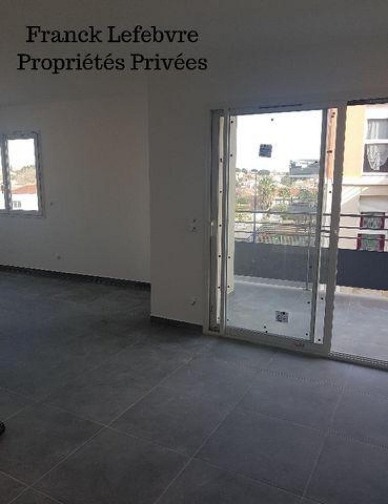 2 bedrooms Condo in Cabestany, France No. 37822