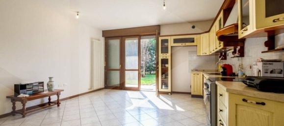 3 rooms Apartment in Caldiero, Italy No. 23437 7