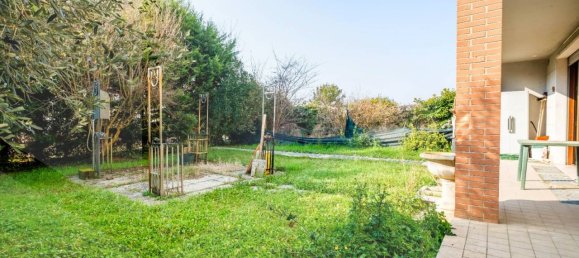 3 rooms Apartment in Caldiero, Italy No. 23437 4