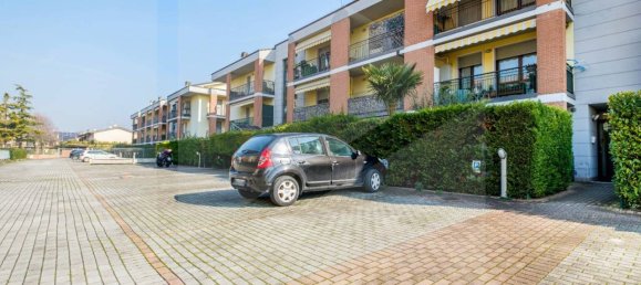 3 rooms Apartment in Caldiero, Italy No. 23437 13
