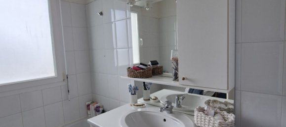 2 Schlafzimmer Haus in Saint-Aubin-du-Cormier, France, Nr. 206235 5