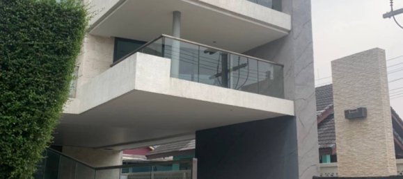 Квартира с 2 комнатами в Паттайя, Чонбури, Восточный Таиланд, Таиланд № 175645 19