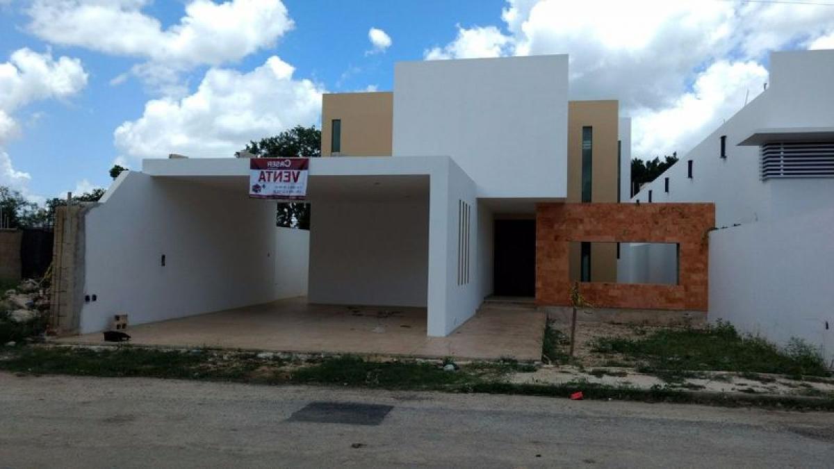 Casa de 3 dormitorios en Mérida, Mexico No. 137549