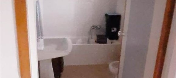 6 rooms Apartment in Ostiglia, Italy No. 63710 3