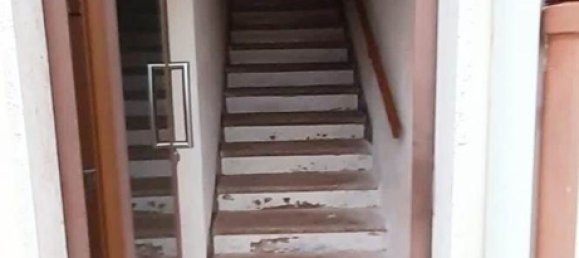 6 rooms Apartment in Ostiglia, Italy No. 63710 9