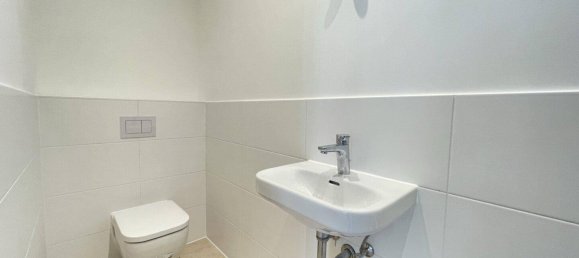 2-salle Bureau à Neubau, Austria No. 90706 11