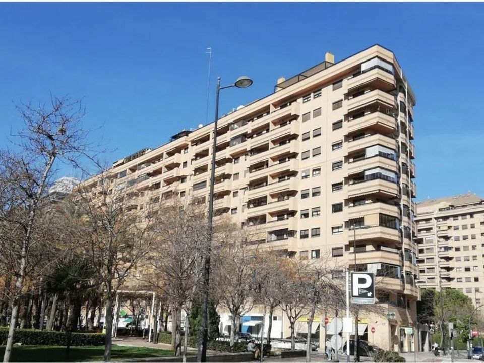 Квартира с 3 спальнями в Валенсия, Испания № 190928