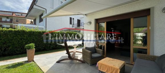 3 Schlafzimmer Haus in Montignoso, Italy, Nr. 216485 21