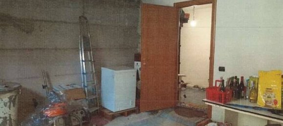 2 bedrooms Villa in Turate, Italy No. 355748 4