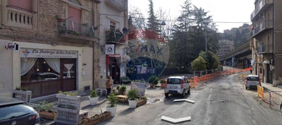 92m² Commercial property in Enna, Italy No. 54932 11