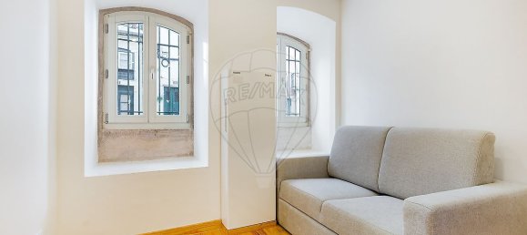 9 bedrooms Building in Lisbon, Portugal No. 70096 3