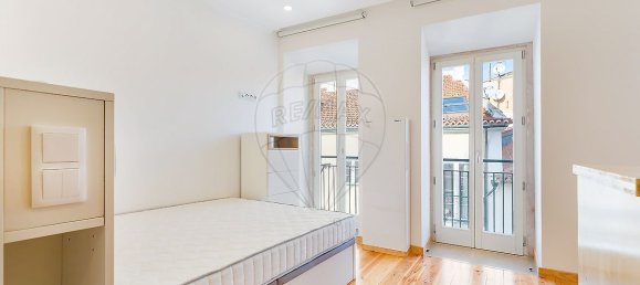 9 bedrooms Building in Lisbon, Portugal No. 70096 25