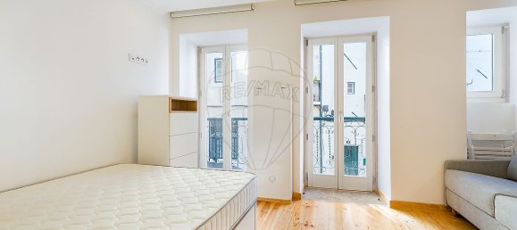 9 bedrooms Building in Lisbon, Portugal No. 70096 19