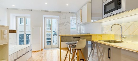 9 bedrooms Building in Lisbon, Portugal No. 70096 18