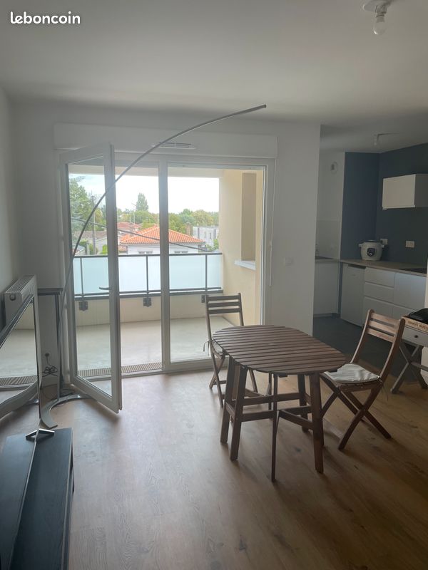 Apartamento de 1 dormitorio en Villenave-d'Ornon, France No. 338892
