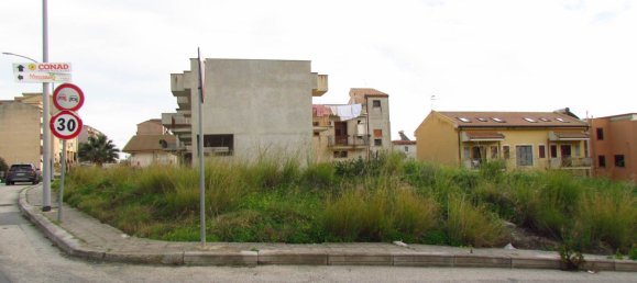 253m² Land in Sciacca, Italy No. 106943 4
