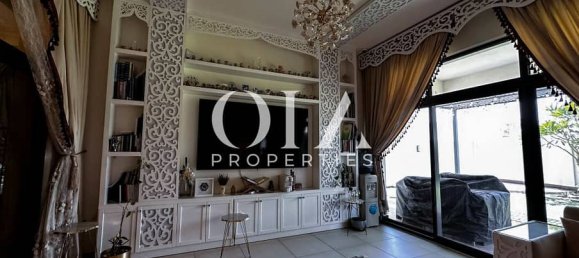5 bedrooms Villa in Yas Island, UAE No. 17237 5