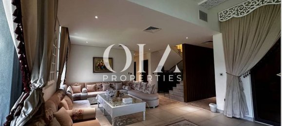 5 bedrooms Villa in Yas Island, UAE No. 17237 2