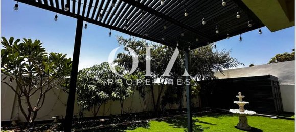 5 bedrooms Villa in Yas Island, UAE No. 17237 4