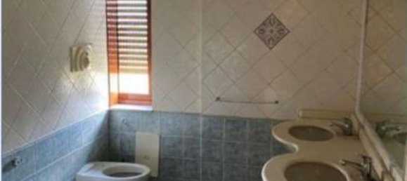 4 غرف نوم شقة في San Giorgio a Cremano, Italy رقم 327455 12