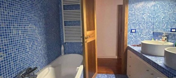 7-salle Penthouse à Naples, Italy No. 37318 46