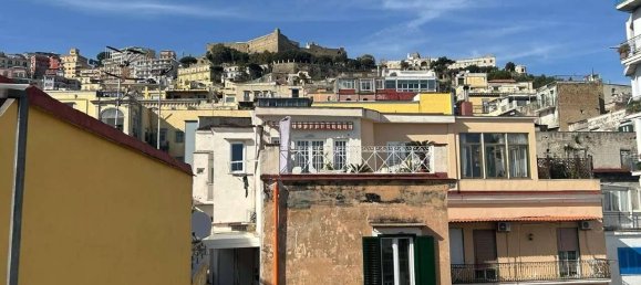 7-salle Penthouse à Naples, Italy No. 37318 10