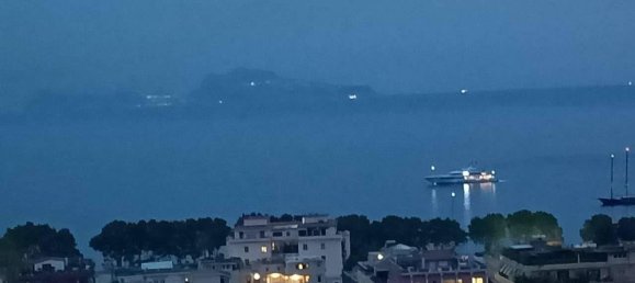 7-salle Penthouse à Naples, Italy No. 37318 5