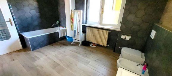 5 غرف نوم شقة في Lavagno, Italy رقم 375604 15