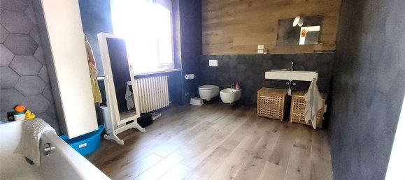 5 غرف نوم شقة في Lavagno, Italy رقم 375604 16