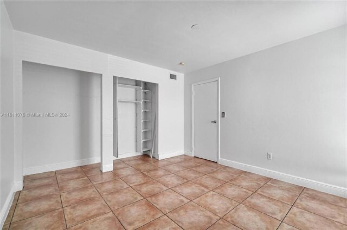 Casa de 2 dormitorios en Miami, USA No. 269261