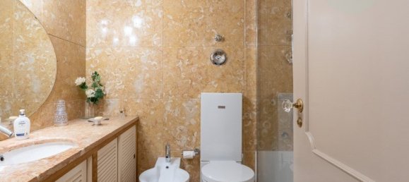 3 bedrooms Apartment in Porto, Portugal No. 113652 22