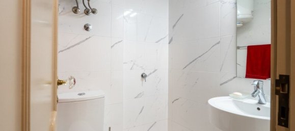 3 bedrooms Apartment in Porto, Portugal No. 113652 13