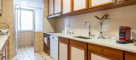 3 bedrooms Apartment in Porto, Portugal No. 113652 11