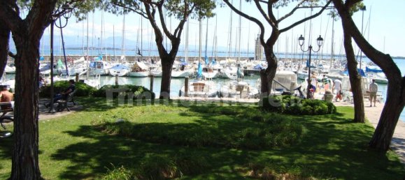 1 غرف نوم شقة في Desenzano del Garda, Italy رقم 187864 59